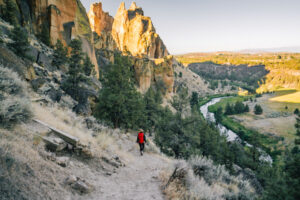 The Misery Ridge Trail above the Crooked River at Smith Rock