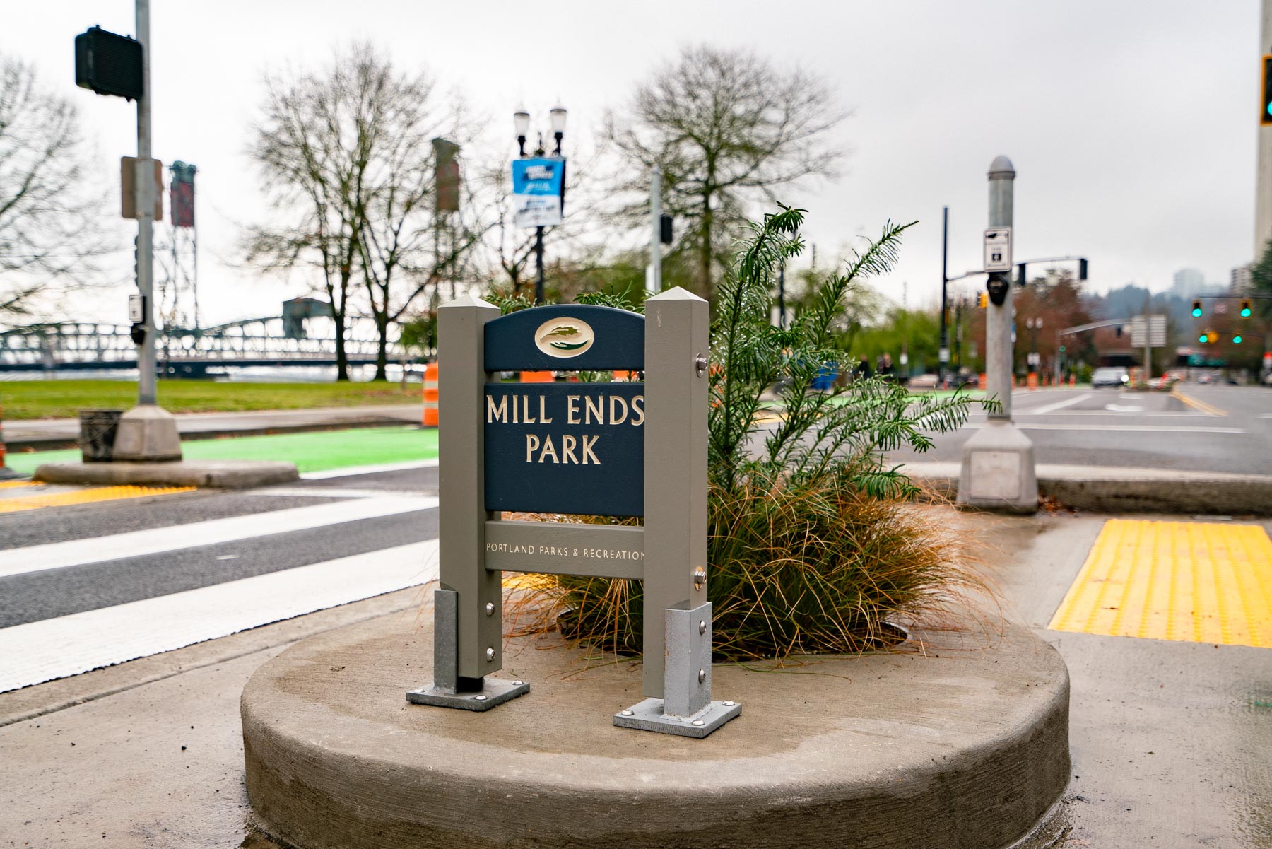 Mill Ends Park, smallest park in the world 