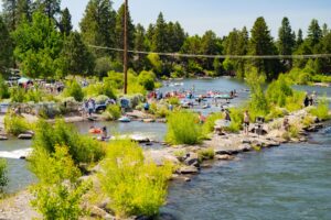 Floating Deschutes River in Bend Oregon