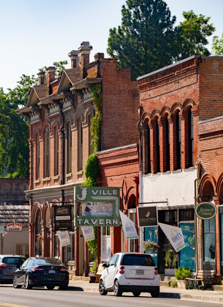 Most charming small towns in Oregon, Jacksonville