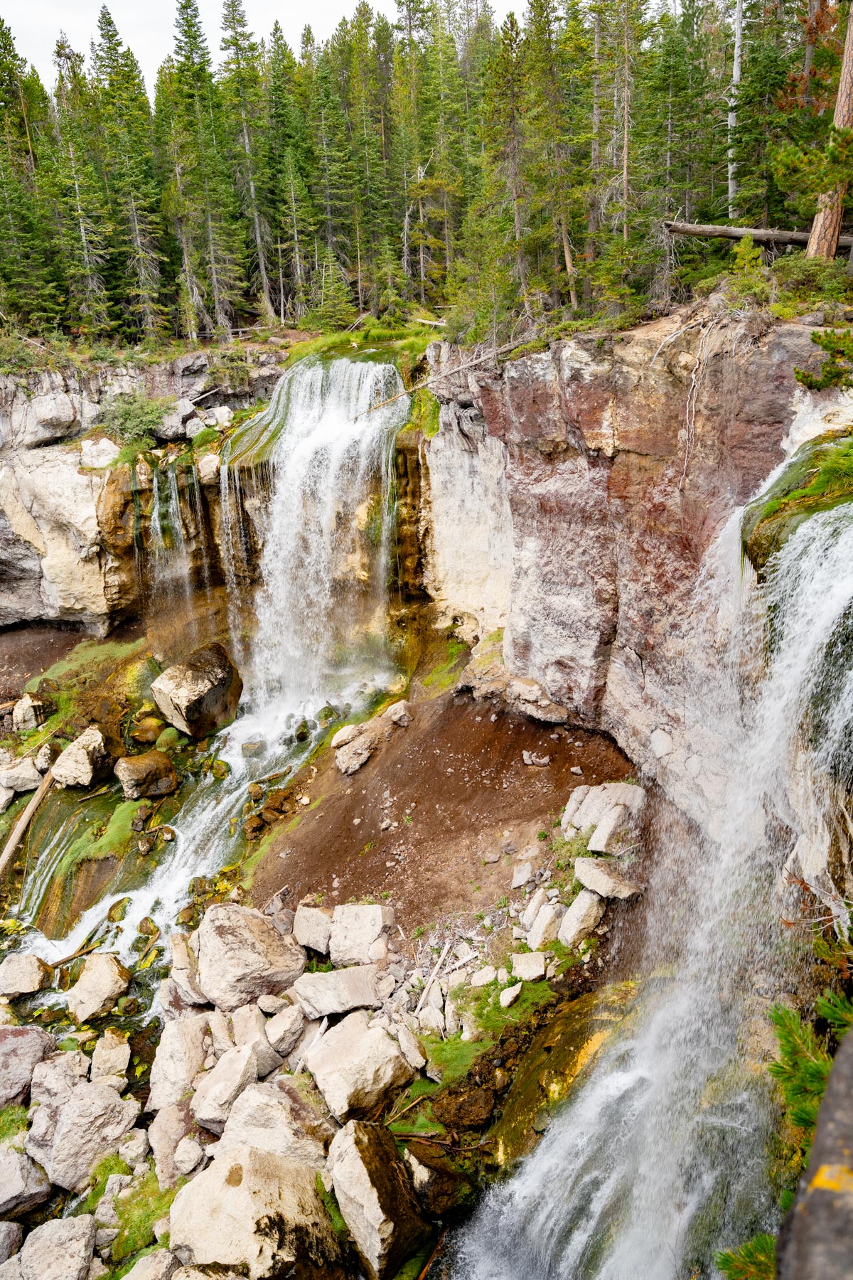 paulina falls, best waterfalls near bend oregon