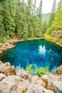 tamolitch blue pool, best hikes in oregon