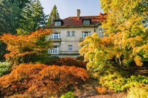 Pittock Mansion in the fall